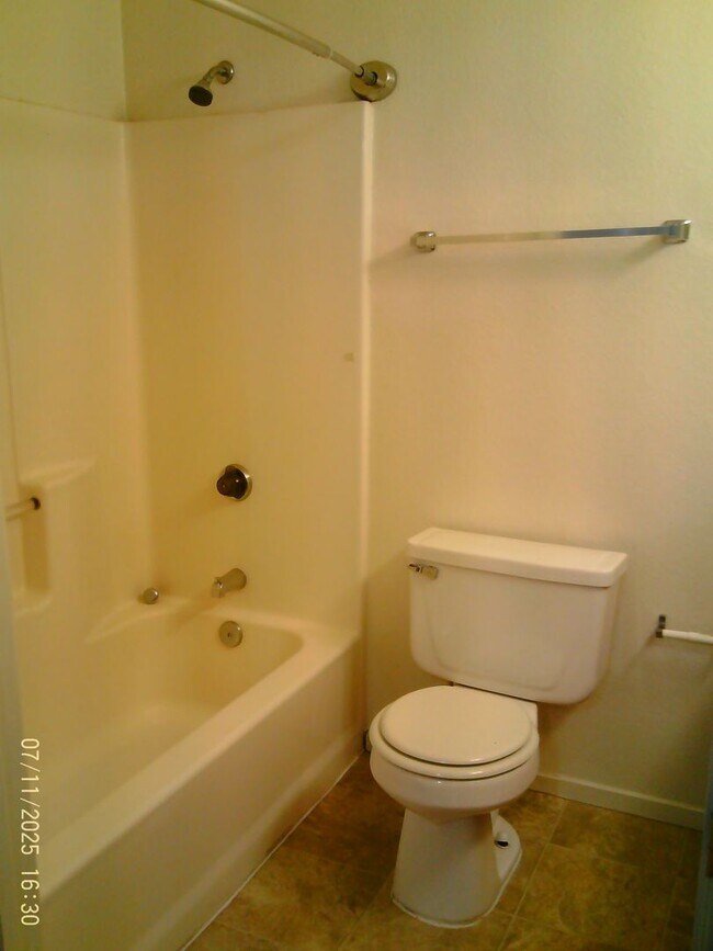 Building Photo - 8201 Laborough Dr