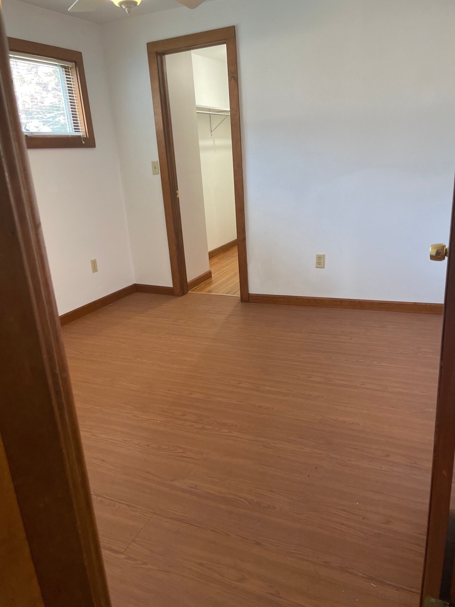 First floor bedroom/office - 9 Miles St