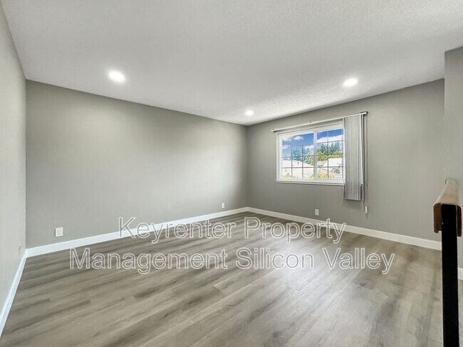 Building Photo - 1806 Blackmore Ct