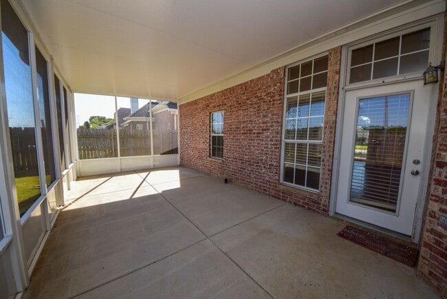 Building Photo - Great 3 bed, 2 bath home in Cordova with w...