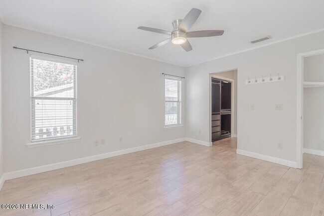 Building Photo - 1784 Chandelier Cir W