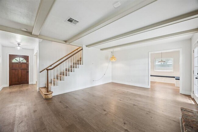 Building Photo - 12515 Woodthorpe Ln