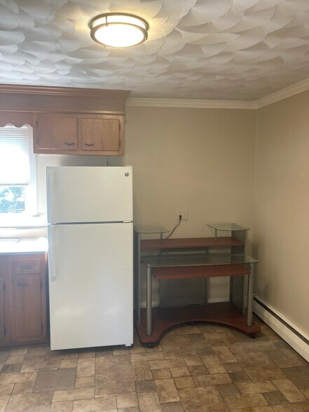 Building Photo - 152 Dalton St