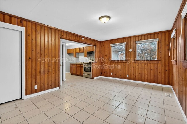 Building Photo - 129 Cameron Rd