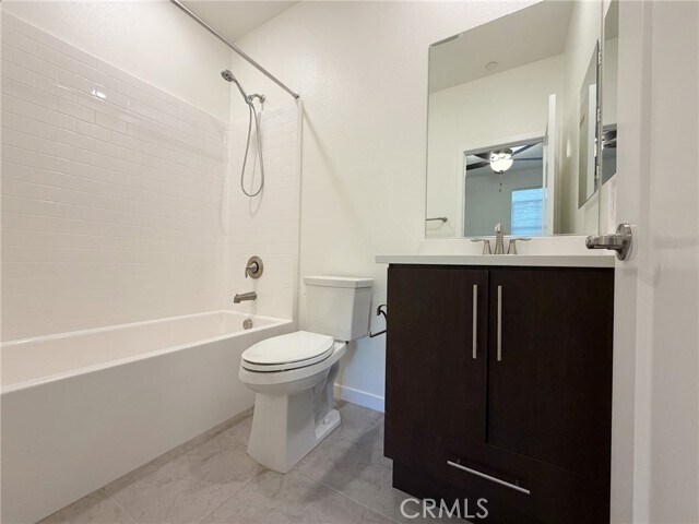 Building Photo - 136 Acamar