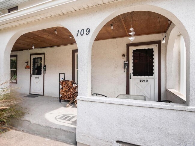 Primary Photo - 109 Cooper Dr