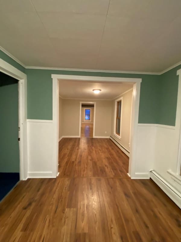 Building Photo - 2 East St