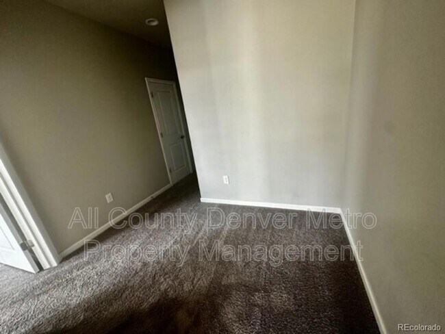 Building Photo - 19580 W 92nd Dr