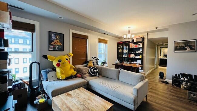 Building Photo - 415 Commonwealth Ave