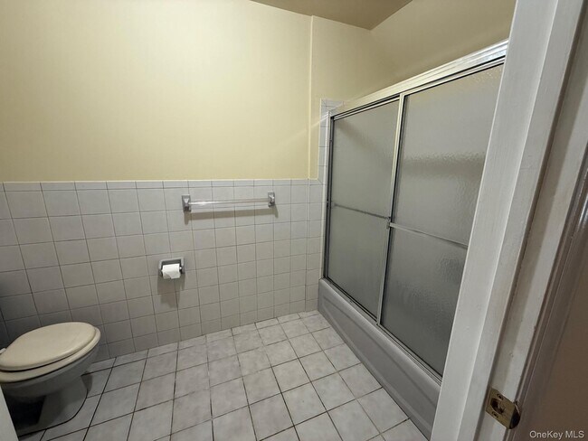 Building Photo - 124 Sylvan Ave