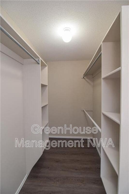 Building Photo - 117 E Veterans Pkwy