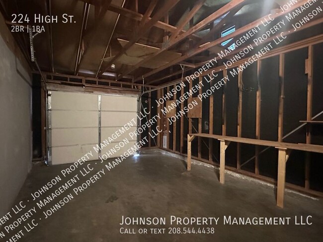 Building Photo - 224 High St