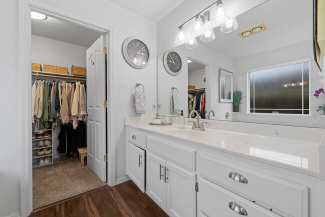 Building Photo - 1234 Pheasant Wy