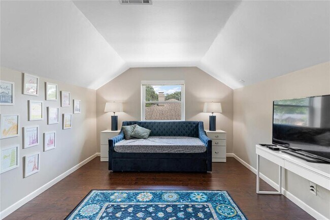 Building Photo - 5747 Rutherglenn Dr