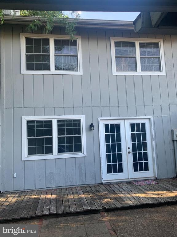 Building Photo - 133 Woodlake Dr