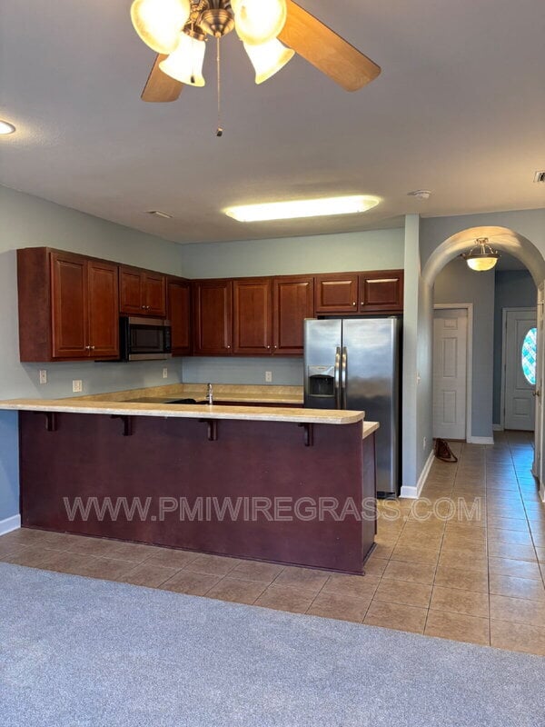 Building Photo - 108 Peregrine Way