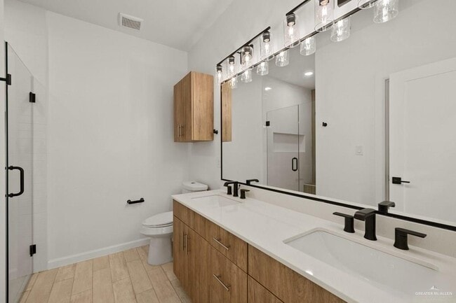 Building Photo - 14 Hidalgo Cir