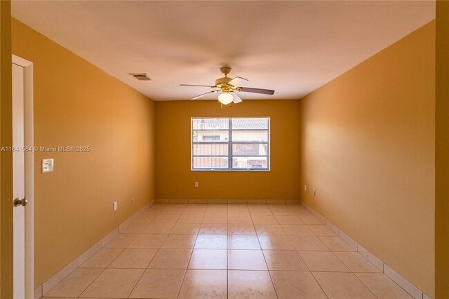 Building Photo - 13536 SW 11th Ln