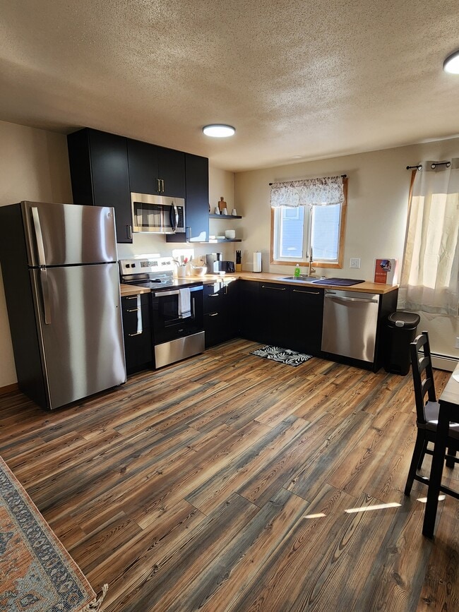 Building Photo - 4-plex