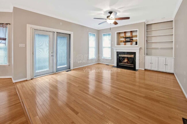 Building Photo - 9370 Windsor Shade Dr