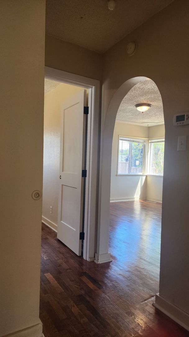 Building Photo - West Tacoma Cozy 2 Bedroom