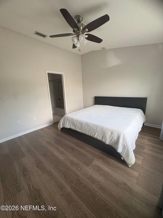 Building Photo - 607 Crystal Way