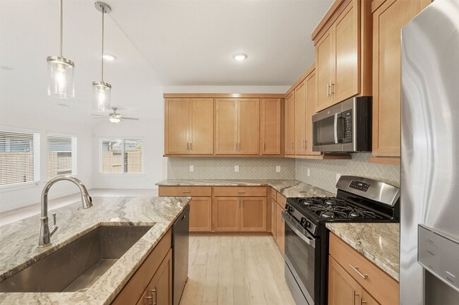 Building Photo - 10035 Crescendo Wy