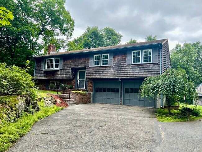 Primary Photo - 27 Woodland St