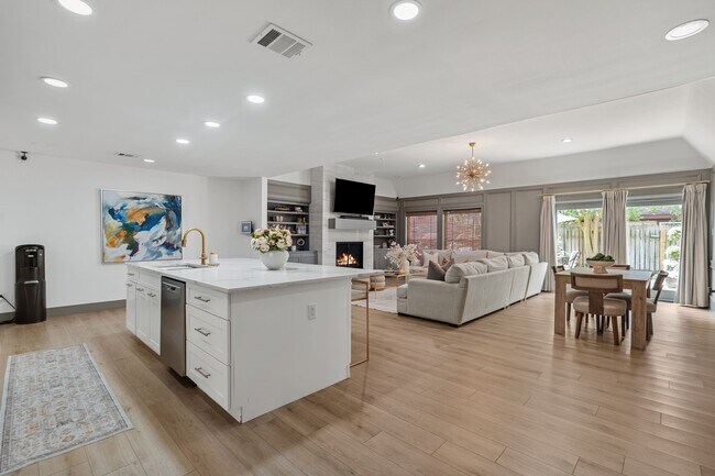 Building Photo - 40 Wellington Ct