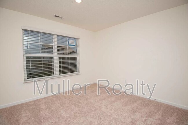 Building Photo - 7452 Game Bird St