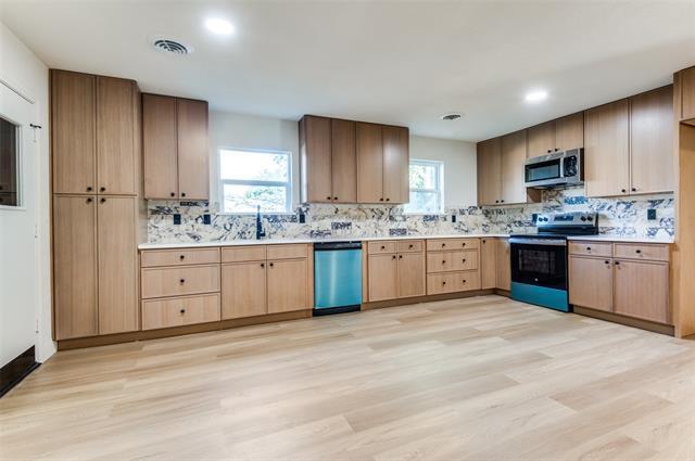 Building Photo - 704 Turner Blvd