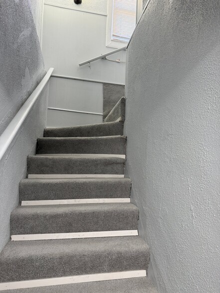 Building Photo - 107 N Sanford St