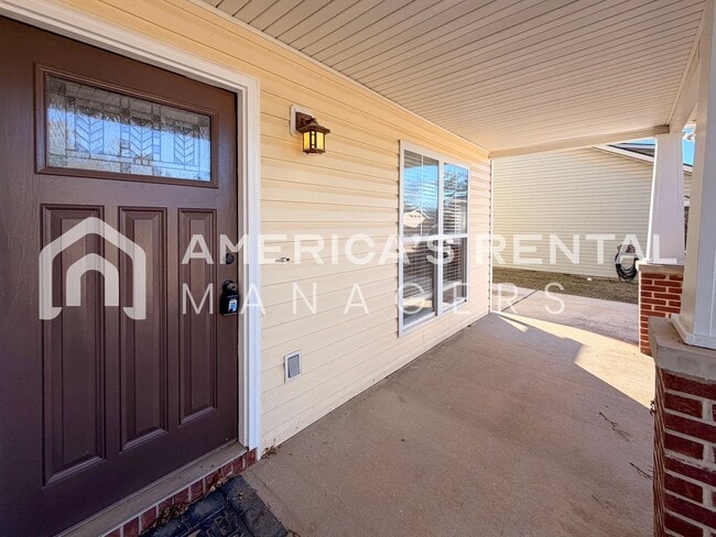 Building Photo - Calera One-Level Living with Spacious Layout