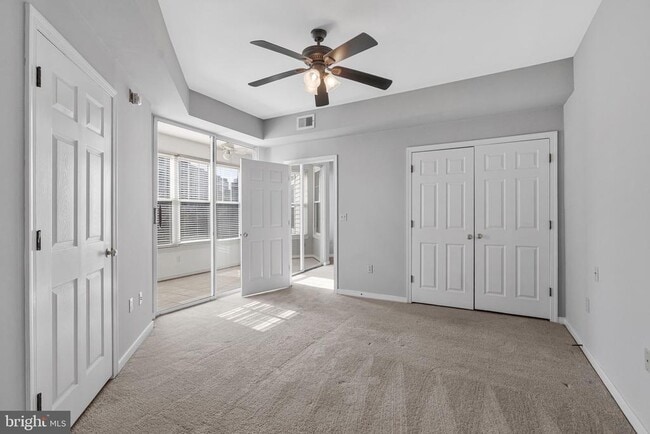 Building Photo - 1625 International Dr