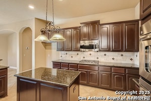 Building Photo - 18257 Canoe Brk