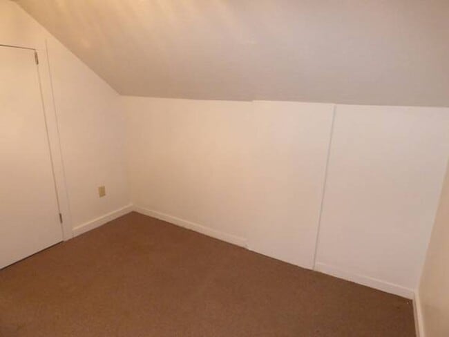 Building Photo - 3903 Grayston Ave
