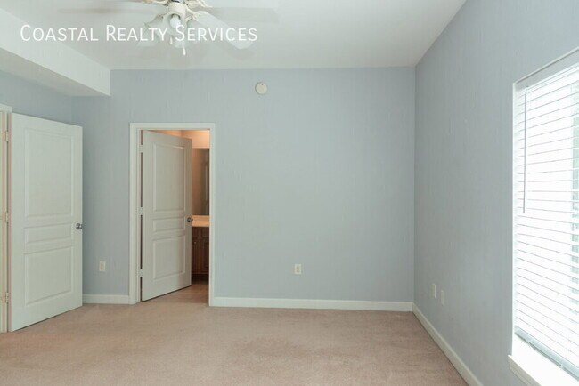 Building Photo - 113 Brooks St SE