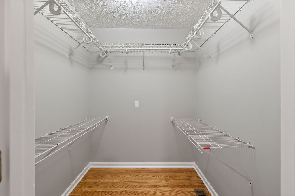 Large master walk in closet - 8171 Horton Hwy