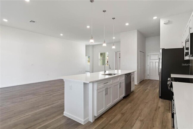 Building Photo - 4344 Jaslo Ave