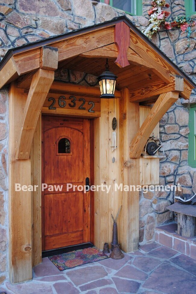 Building Photo - Charming Home in Kittredge!!