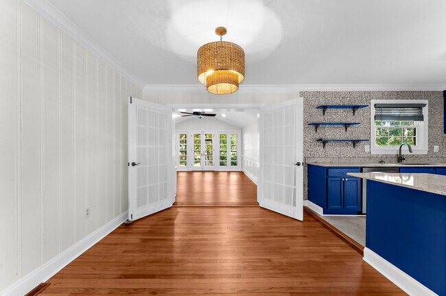 Building Photo - 774 Creekside Dr