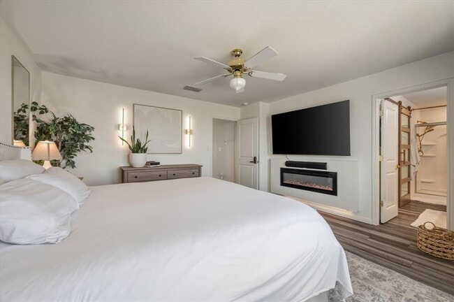 Building Photo - 232 Waterbuck Lp