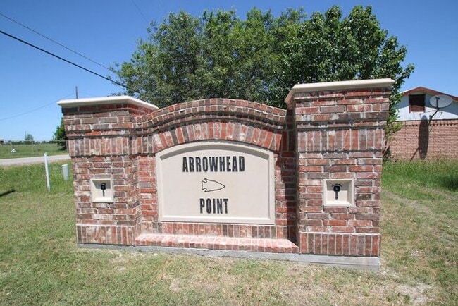 Building Photo - Coming Soon! Gorgeous 3/2 Duplex | Gourmet Kitchen, Plank Floors, 2-Car Parking | Weatherford