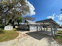 Building Photo - 3 bedroom 2 bath fully renovated home with...