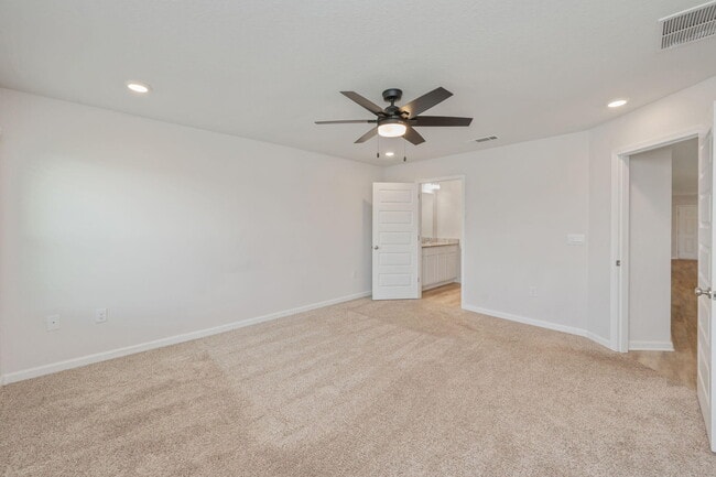 Building Photo - 5092 Gaineswood Dr