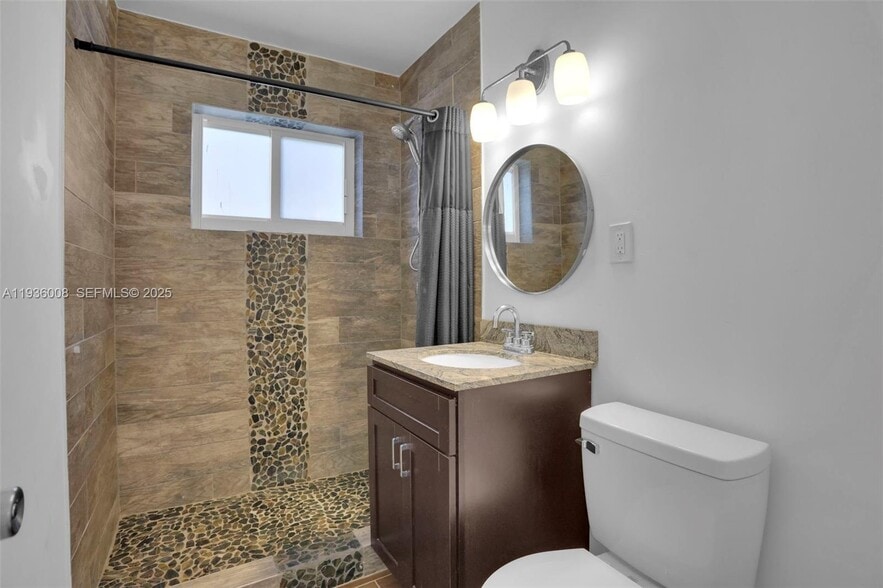 Building Photo - 510 N 69th Ave