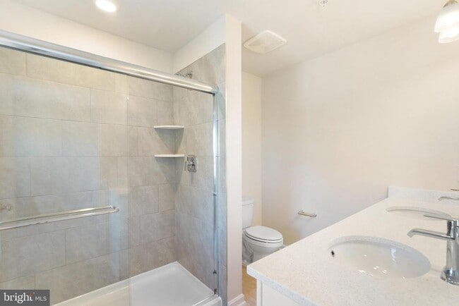 Building Photo - 760 Union St