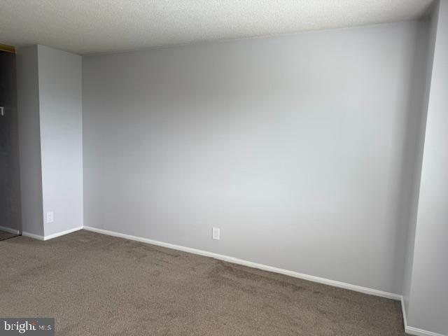 Building Photo - 307 Yoakum Pkwy