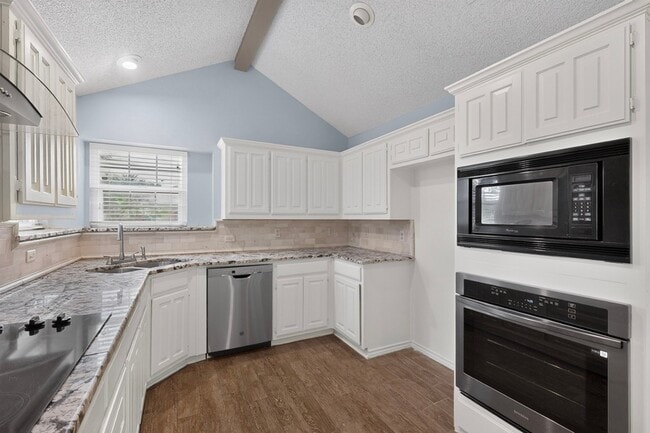 Building Photo - 1207 Mistywood Ln