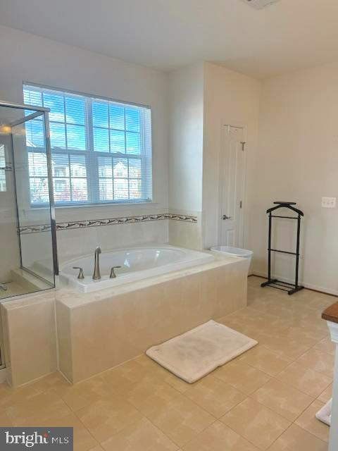 Building Photo - 7401 Travertine Dr